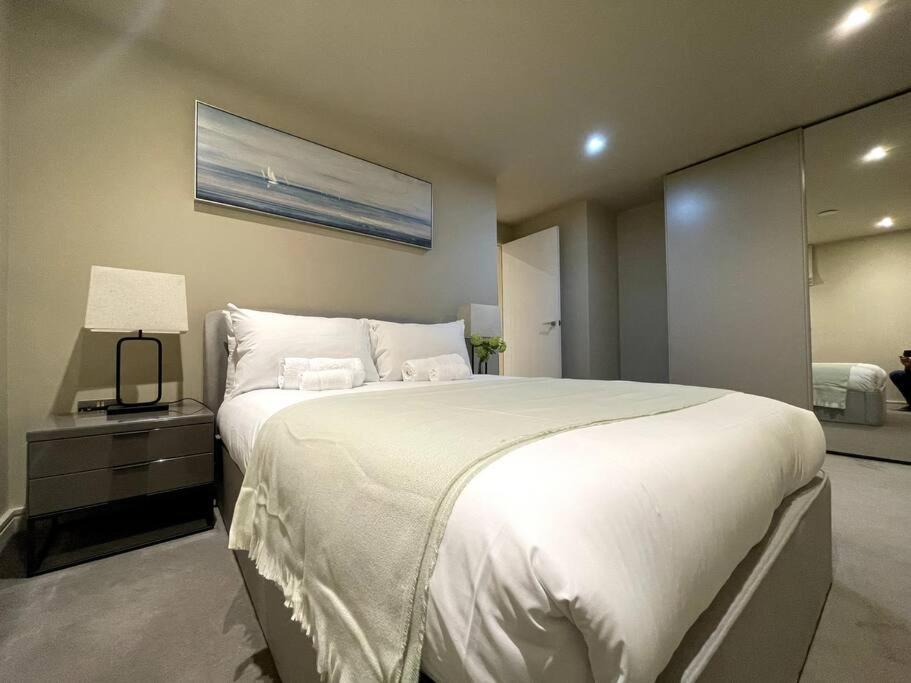2Br Urban Vista Retreat Chcl F7 Apartment Chigwell Exterior foto