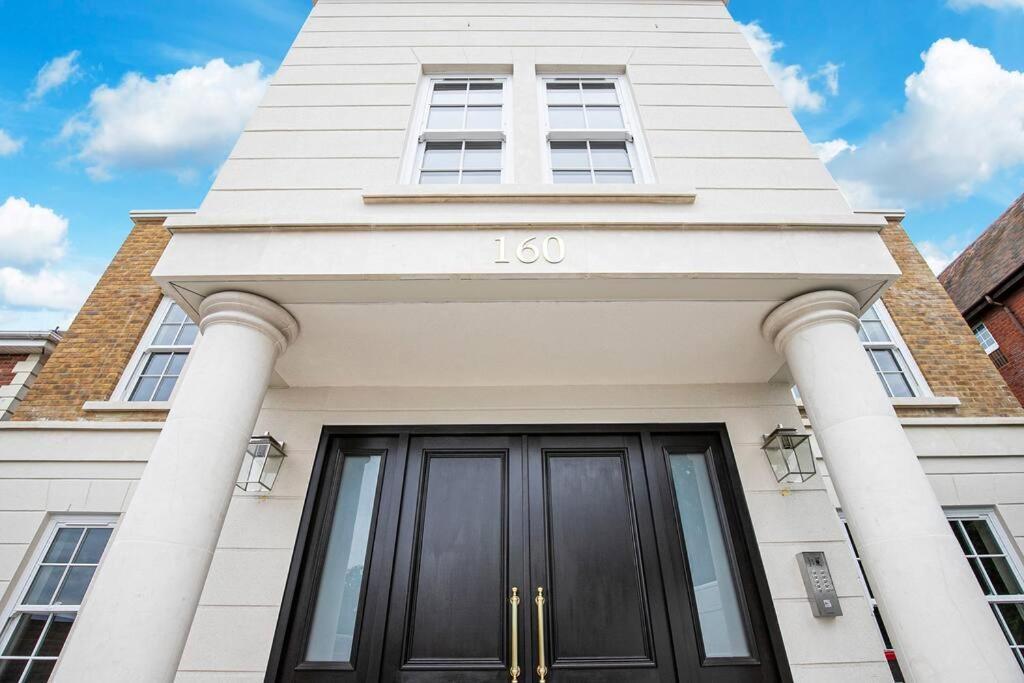 2Br Urban Vista Retreat Chcl F7 Apartment Chigwell Exterior foto