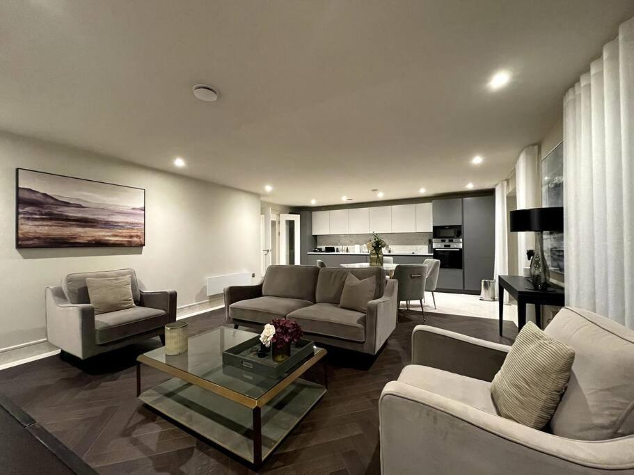 2Br Urban Vista Retreat Chcl F7 Apartment Chigwell Exterior foto