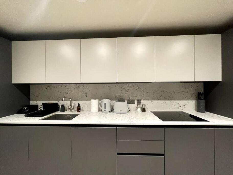 2Br Urban Vista Retreat Chcl F7 Apartment Chigwell Exterior foto