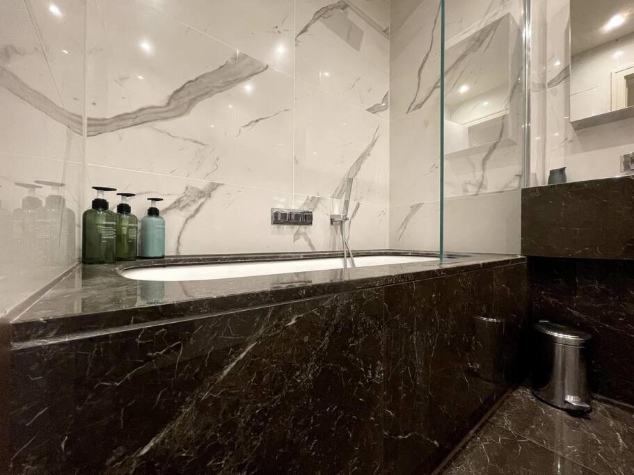 2Br Urban Vista Retreat Chcl F7 Apartment Chigwell Exterior foto